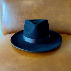 Gigi Pip Monroe Hat LIKE NEW! Sz 61 / XL